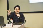 张子康：在美术馆里把东西摆出来 这就叫展览吗