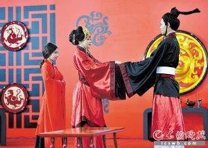 2016湖南（长沙）国际收藏产业博览会举行 重现辛追婚礼盛况