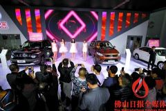 潭洲车展迎客逾8万成交破11亿