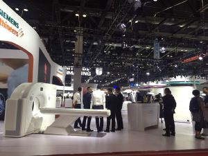 第26届中国国际医用仪器设备展开幕 人工智能医疗受关注