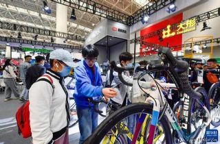 抓订单 拓市场 促消费——中国北方国际自行车电动车展人气旺
